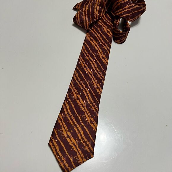 Knotty Handmade in USA Custom Tree Bark Branch Print Skinny Tie - Picture 2 of 3
